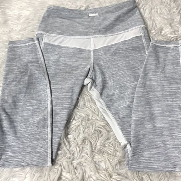 LORNA Jane leggings side pockets booty support gray fine stripe women’s - Picture 5 of 12